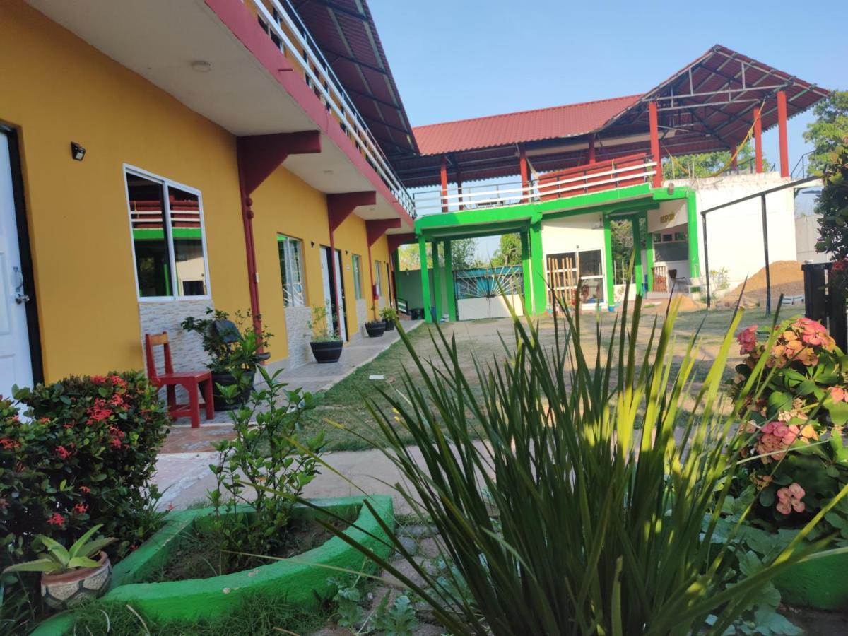 Hospedaje Barrancas Hotel Cosoleacaque Exterior foto